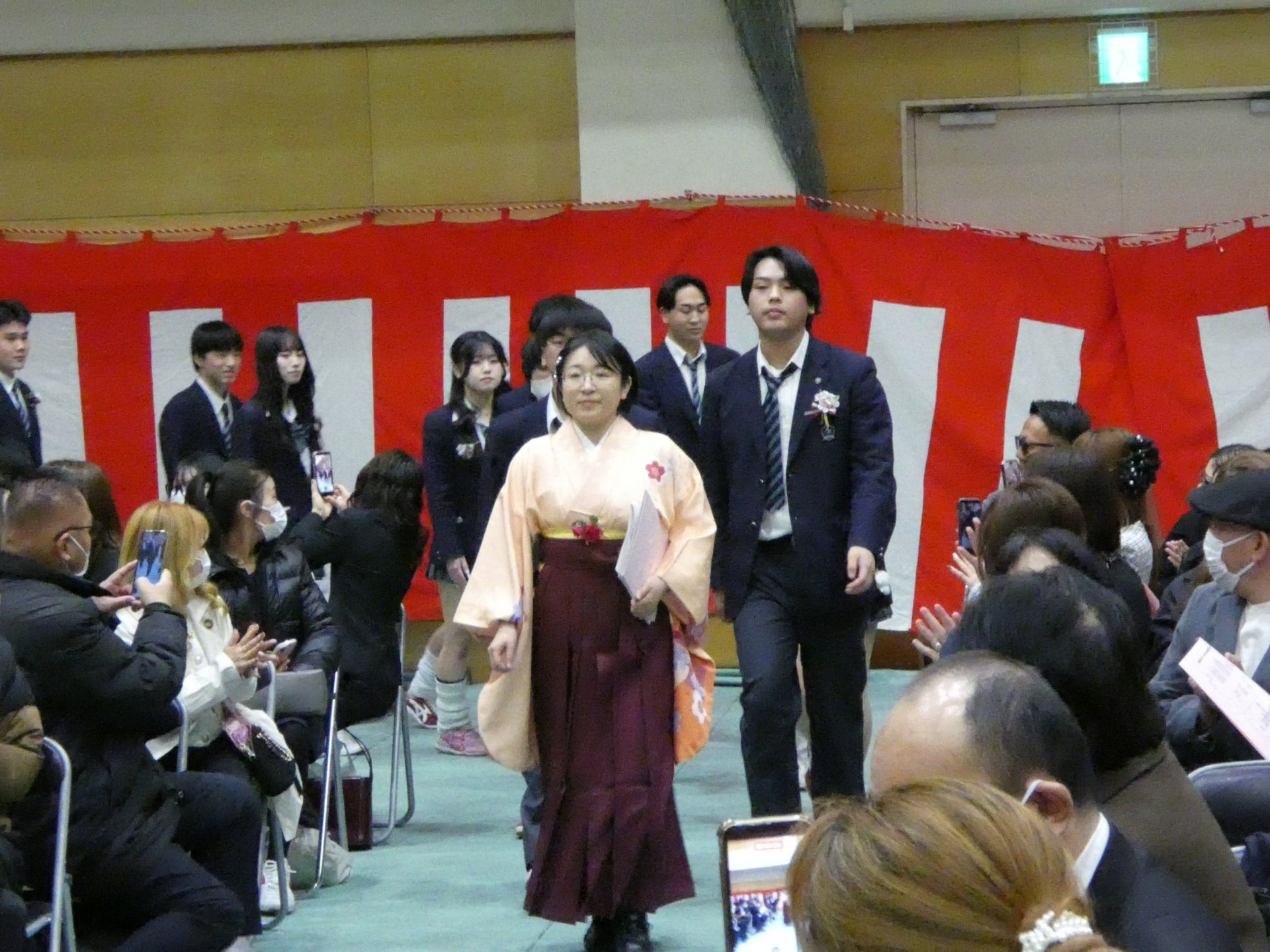 P1010005 - frame at 0m1s